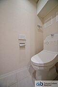 清潔感のあるトイレは、お手入れのしやすさにも配慮された使い勝手の良い空間です。