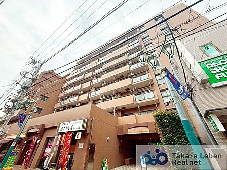 京王線「千歳烏山」駅徒歩2分の好立地。日当り良い閑静な佇まい。周辺に生活便利な施設が充実。