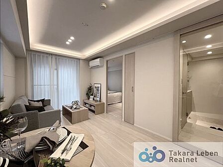家族だけのプライベートタイムを心地よく過ごせるリビング空間。住まう方のライフスタイルを尊重し、オンリーワンの空間を創り出します。