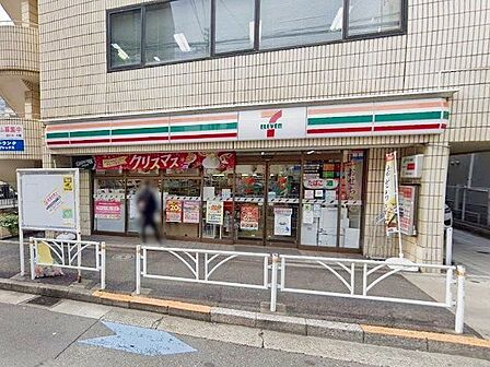 セブンイレブン渋谷神宮前2丁目西店 徒歩4分。 280m