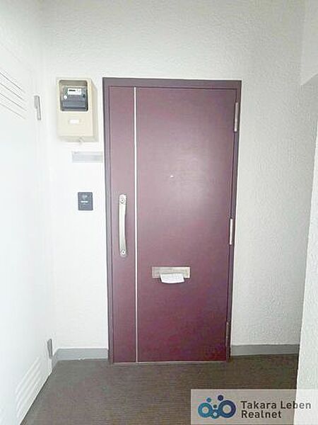 玄関を拡大表示
