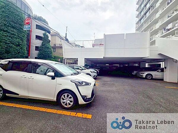 駐車場を拡大表示