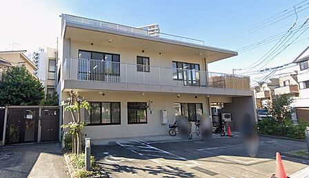 目黒保育園 徒歩4分。 260m