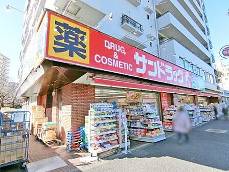 サンドラッグ小滝橋店 徒歩4分。 270m