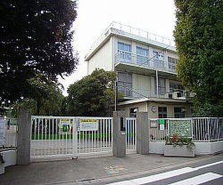杉並区立杉並和泉学園新泉和泉小学校 徒歩6分。 460m