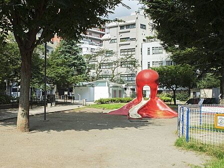 恵比寿東公園 徒歩18分。 1390m