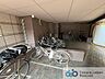 駐車場：駐輪場