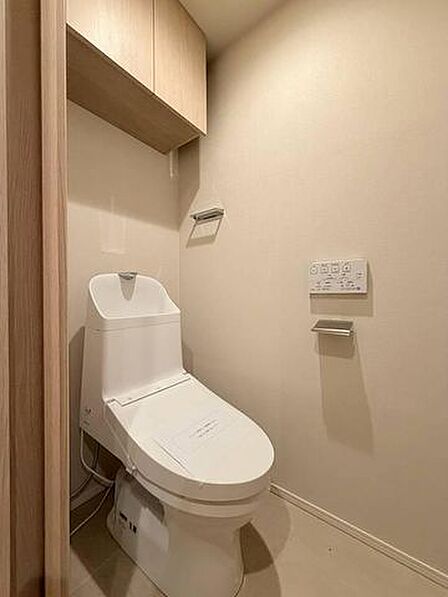 温水洗浄機能付きトイレ