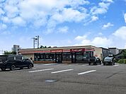 コンビニ「セイコーマート帯広大通店まで444m」