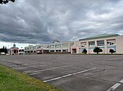 小学校「豊頃町立豊頃小学校まで1849m」