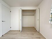 室内（2026年7月）撮影3階6.7帖洋室のクローゼット