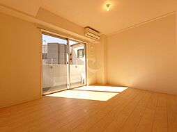 東京メトロ日比谷線 恵比寿駅 徒歩4分の賃貸マンション 2階ワンルームのリビング/ダイニング