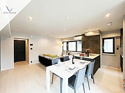 JR常磐線 品川駅 徒歩8分の賃貸マンション 1階3LDKのリビング/ダイニング