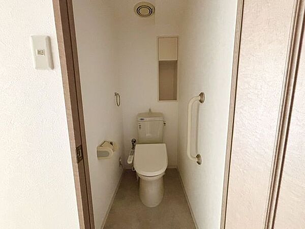 トイレを拡大表示