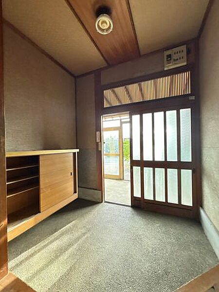 玄関