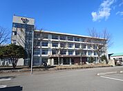 加賀市立勅使 山代中学校まで850ｍ。徒歩約11分です。 1600m