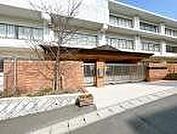 【小学校】長崎市立仁田佐古小学校まで約500m（徒歩約7分）です。