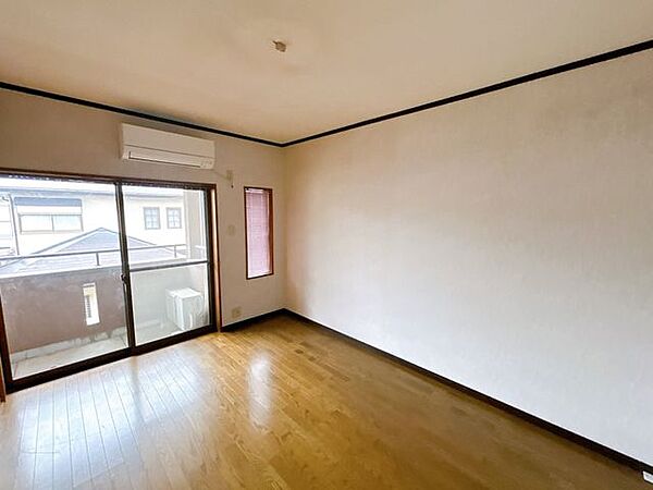 洋室を拡大表示