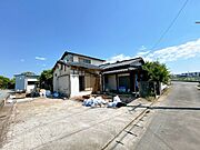 価格には消費税、リフォーム費用を含みます。リフォーム中でもご案内可能。内覧希望の方はお電話ください。