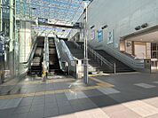 名鉄各務原線「名鉄岐阜」駅まで約2690ｍ/徒歩約34分　駅周辺には、岐阜市役所や岐阜公園などがあり、市街地の中心的な役割を担っています。