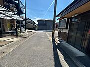 周辺は閑静な住宅地！車の通りが少なく小さなお子様も安心です♪