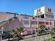 ハローズ西古松モール 900m