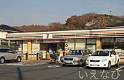 セブンイレブン岡山横井上店 606m