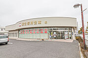 桐生信用金庫国定支店 2239m