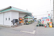 コメリハード＆グリーン境店 859m