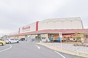 ベイシア スーパーマーケット伊勢崎駅前店 690m