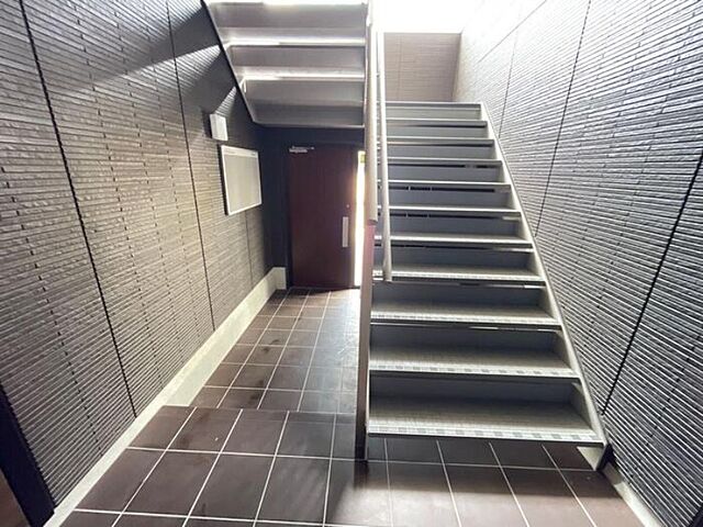 5 / 8