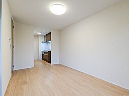 アメージングベルテ 1階1LDKのリビング/ダイニング