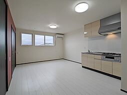 ANIMAL KINGDOM 2階1SLDKのリビング/ダイニング