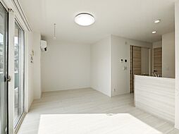 ルミナスプレイス 3階1LDKのリビング/ダイニング