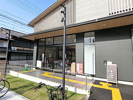 イオンスタイル西陣小町（322m）