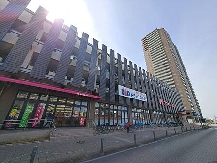 アオキスーパー岡崎康生店 502m 徒歩7分