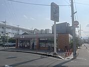 セブンイレブン　伊丹船原1丁目店まで550メートル