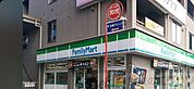 ファミリーマート豊津駅前店 徒歩2分。 100m
