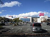 イオン高槻店 徒歩19分。 1490m