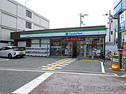 ファミリーマート江坂町二丁目店 徒歩6分。 430m