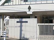 茨木市立西中学校 徒歩111分。 8850m