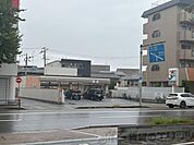 セブンイレブン吹田泉町2丁目店 徒歩5分。 380m