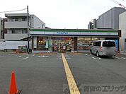 ファミリーマート茨木中穂積店 徒歩4分。 310m