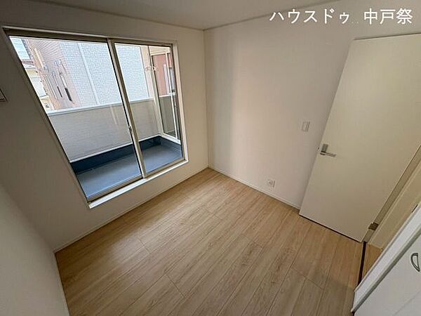 洋室を拡大表示