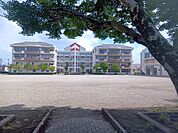 宇都宮市富士見小学校 730m