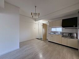 松本レヂデンス 3階2LDKのリビング/ダイニング