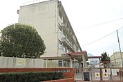 小学校「広島市立可部小学校まで688ｍ」