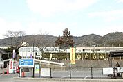小学校「広島市立亀山小学校まで383ｍ」