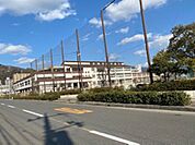 小学校「呉市立阿賀小学校まで756ｍ」