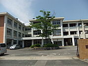 小学校「広島市立長束西小学校まで624ｍ」